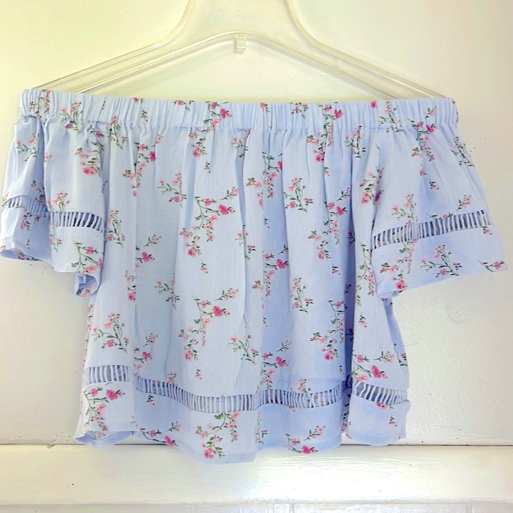 NWT Forever 21 periwinkle off shoulder crop top